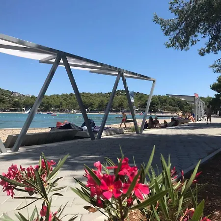 Mobile Blue Class Iv Holiday park Jezera