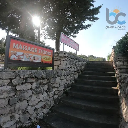 Mobile Blue Class Iv Holiday park Jezera